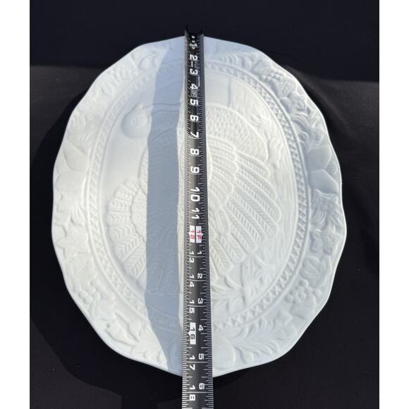Vintage Turkey Serving Plate OGGI Corporation 17.75"x13.75" Embossed White - Picture 8 of 8